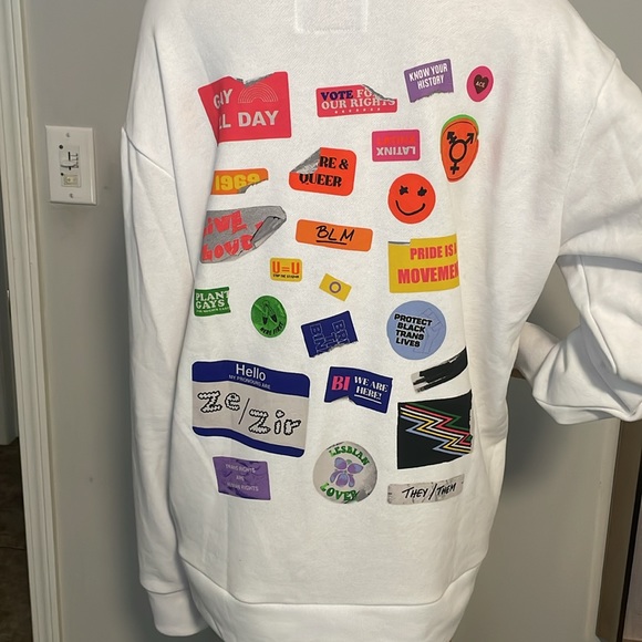 NWOT Hollister Hoodie Wear it with Pride Size Men’s Large Unisex - Picture 3 of 10